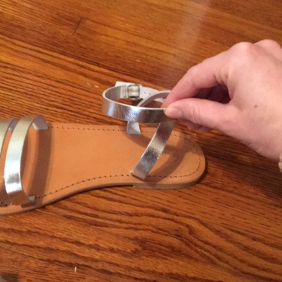 Silver strappy sandals - Picture 5 of 5